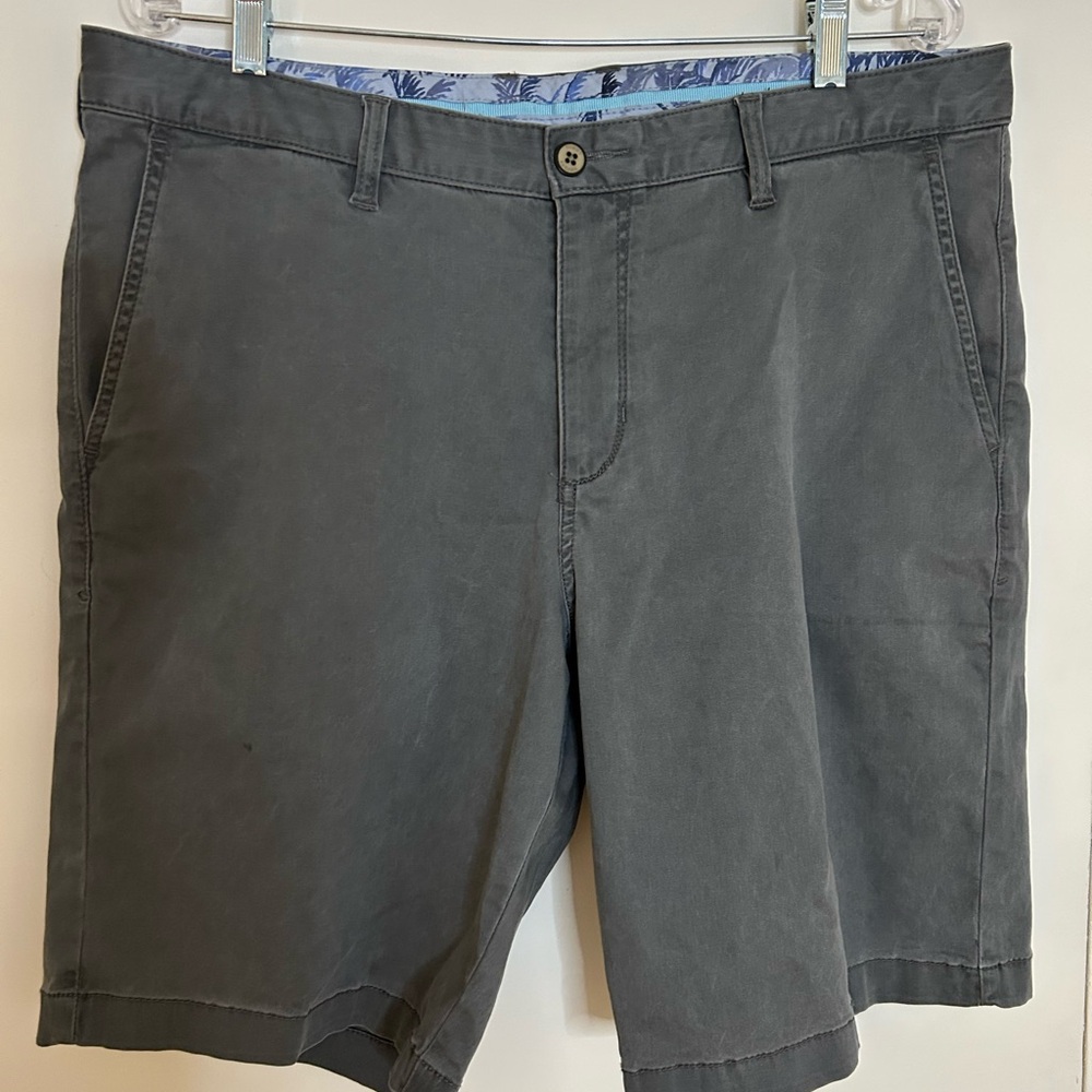 Tommy Bahama Men's Blue-Gray Casual Chino Shorts